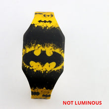 Cargar imagen en el visor de la galería, NEW Luminous Princess Elsa Children Watches Kids Spiderman Avengers Cartoon Pattern LED Girls Watch Reloj Infantil Wristwatches