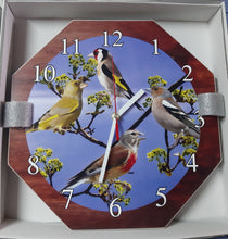 Cargar imagen en el visor de la galería, Reloj de Pared con foto 4 Plumas (pardillo, jilguero, pinzon, verderón)
