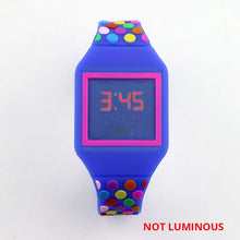 Cargar imagen en el visor de la galería, NEW Luminous Princess Elsa Children Watches Kids Spiderman Avengers Cartoon Pattern LED Girls Watch Reloj Infantil Wristwatches
