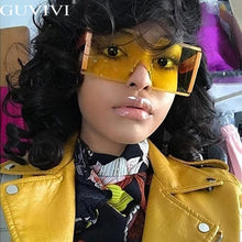 Cargar imagen en el visor de la galería, Fashion Oversized Square Rimless Sunglasses Women Brand Designer Flat Top Big Sun Glasses Female One Piece Travel Gafa de sol
