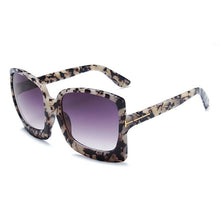 Cargar imagen en el visor de la galería, Higodoy Fashion Oversized Women Sunglasses Brand Designer Plastic Female Big Frame Gradient Sun Glasses UV400 gafas de sol mujer
